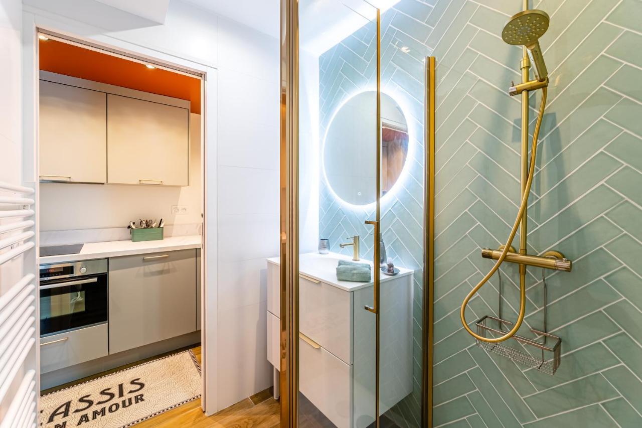 Plein Centre Avec "Parking Prive" Voitures Electriques Bienvenues Apartment Каси Екстериор снимка
